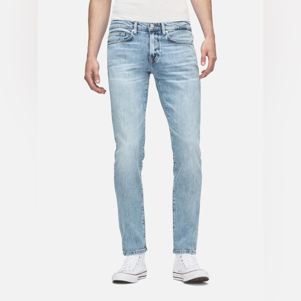 Frame “L’Homme Slim” Baytown Shade Denim Blue Light Wash Slim Jeans